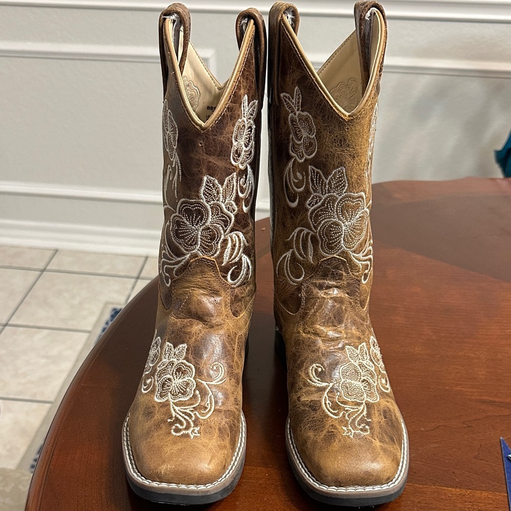 Kids Brown Western Embroidered Boots with White Floral Stitching